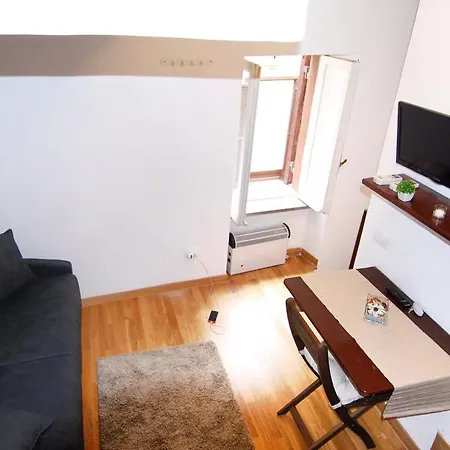 Πανσιόν Di Porto House *