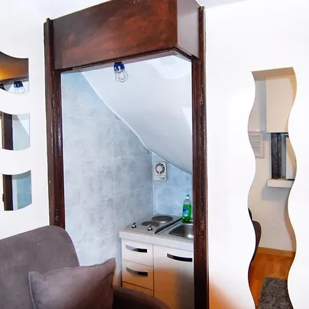 Πανσιόν Di Porto House *
